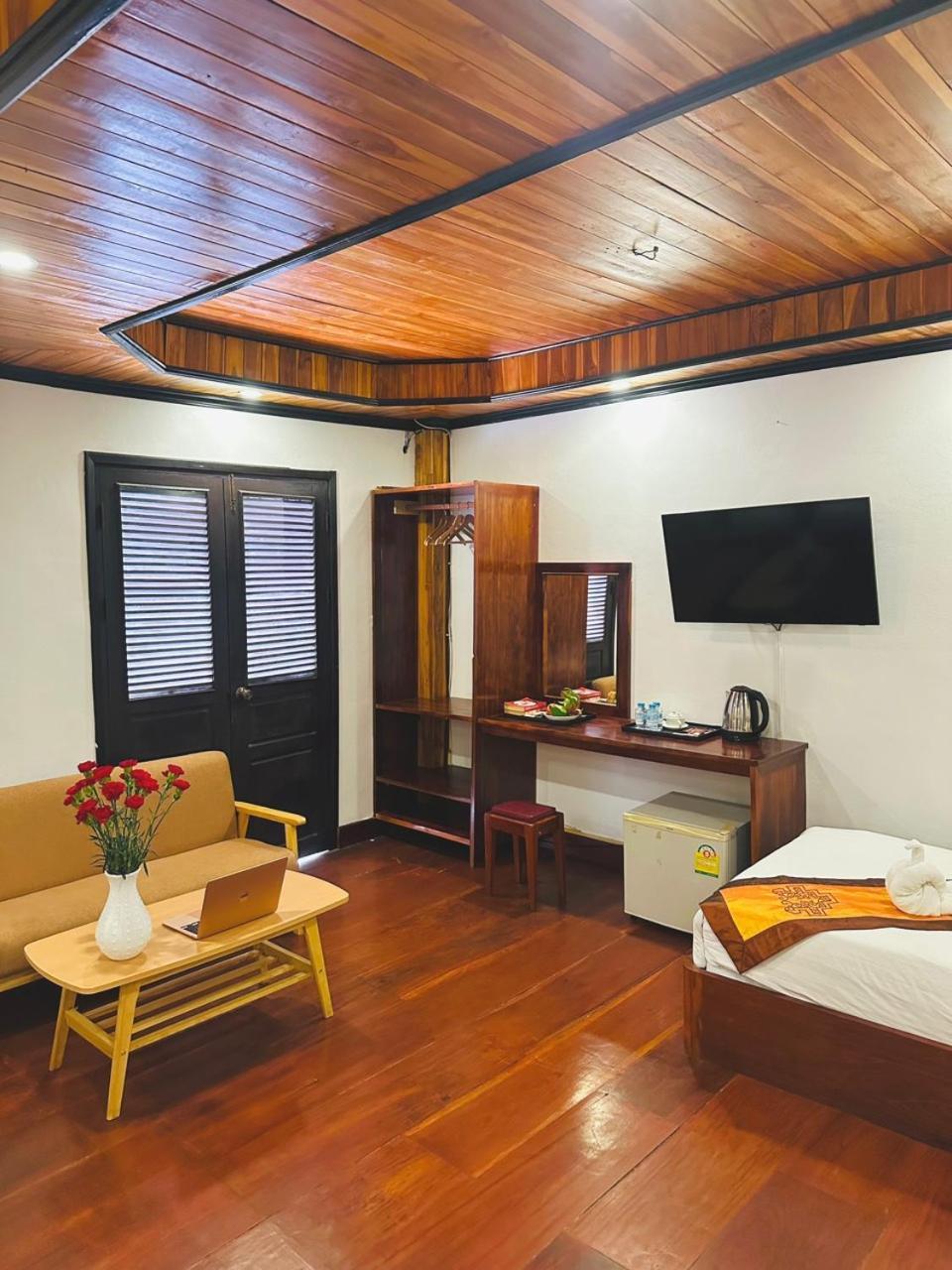 Luang Prabang Oudomlith Villa & Travel Εξωτερικό φωτογραφία
