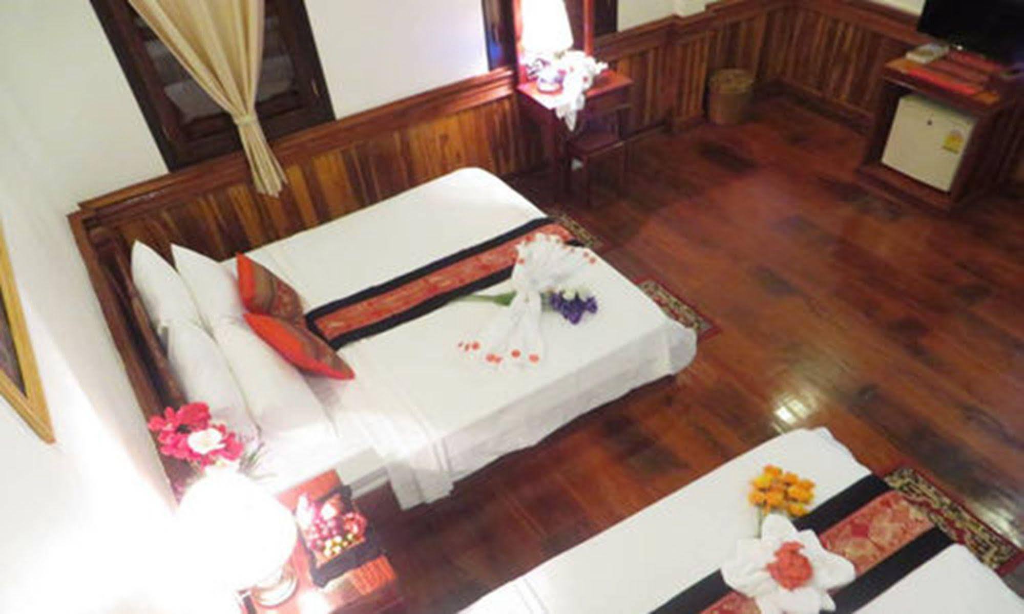 Luang Prabang Oudomlith Villa & Travel Εξωτερικό φωτογραφία