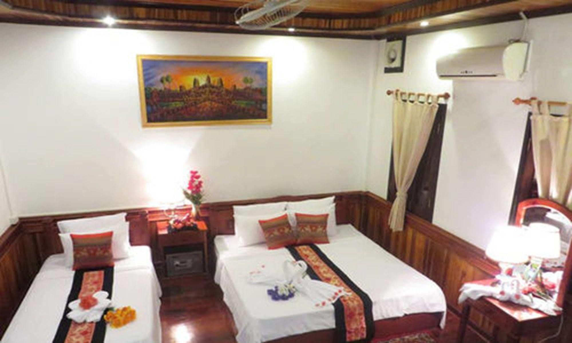 Luang Prabang Oudomlith Villa & Travel Εξωτερικό φωτογραφία